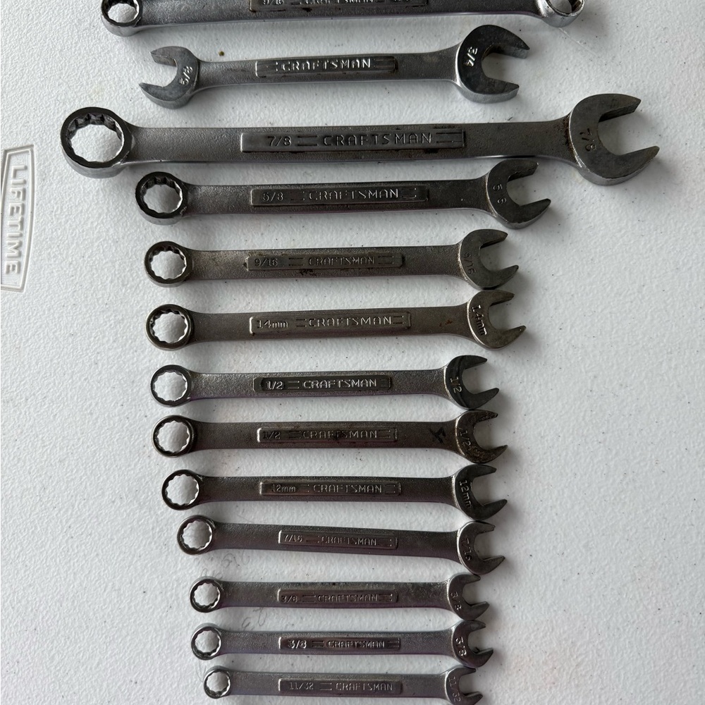 Craftsman wrench set of 15 pieces total.